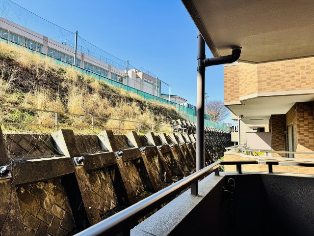 グランシティ八王子の展望|～南向きで陽当たりの良いバルコニー～