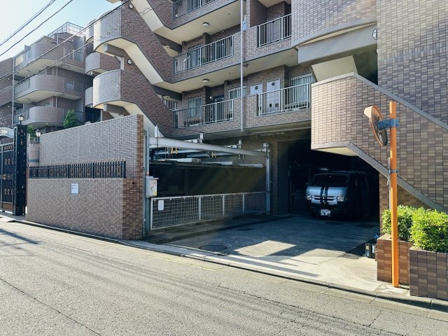 グランシティ八王子の駐車場|～駐車場空き要事前確認～