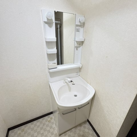 コスモヒルズの洗面所