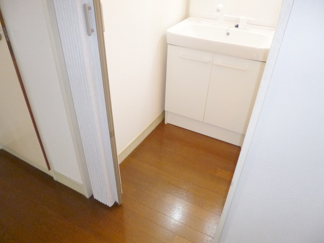 シャトレートミーⅡの内装|脱衣スペースあります♪