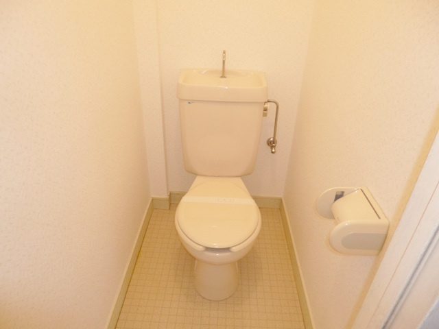 シャトレートミーⅡのトイレ|ゆったりしたトイレです♪