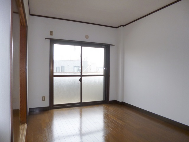 シャトレートミーⅡの居間・リビング|人気の洋室です♪