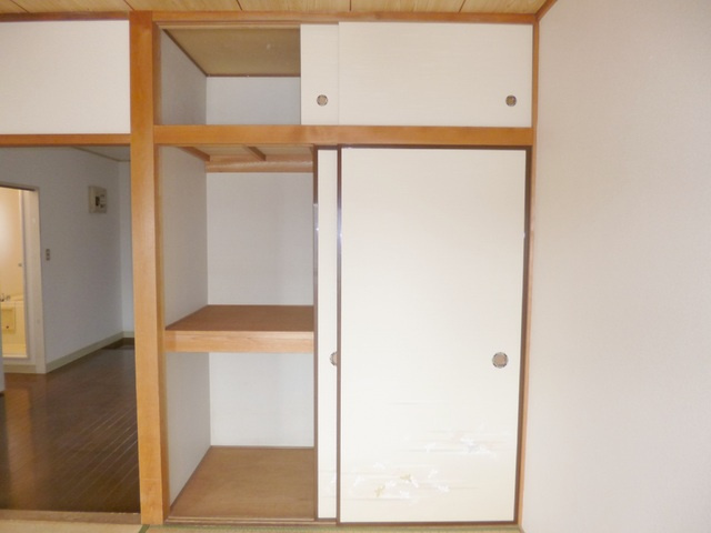 シャトレートミーⅡの収納|押入れあります♪