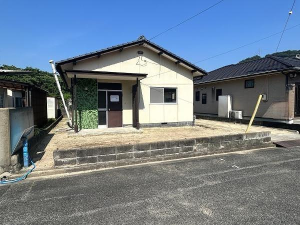 浅口郡里庄町大字新庄の中古一戸建
