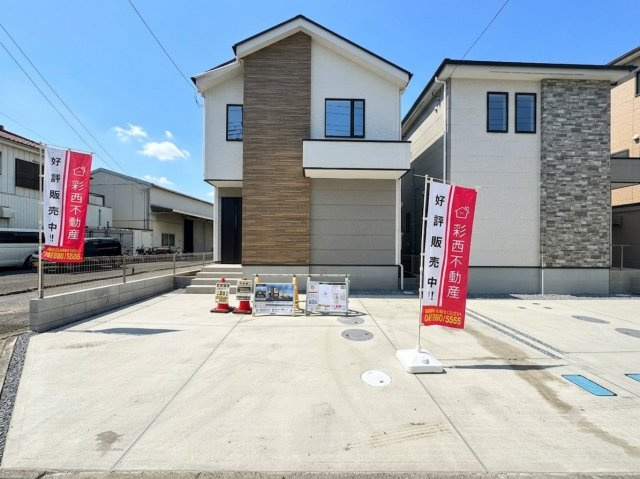 川口市新堀新築戸建2号棟の駐車場|3台駐車可能！（車種による）