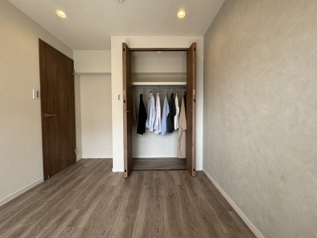 パレス三條の収納