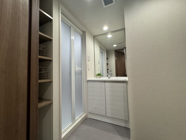 パレス三條の洗面所