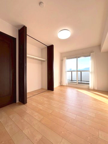 チサンマンション西岡弐番館ウエストコートの洋室