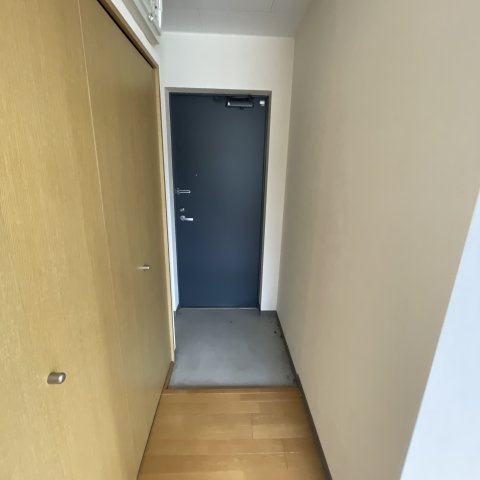 室蘭ナラサキビルの玄関