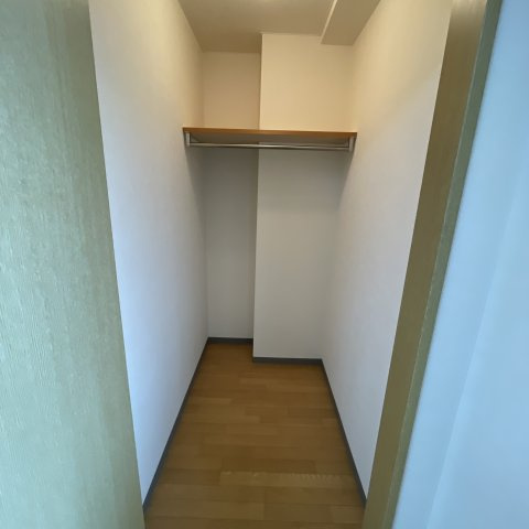 室蘭ナラサキビルの収納