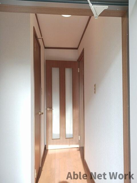 フォンテーヌⅢの玄関|シューズボックス付き