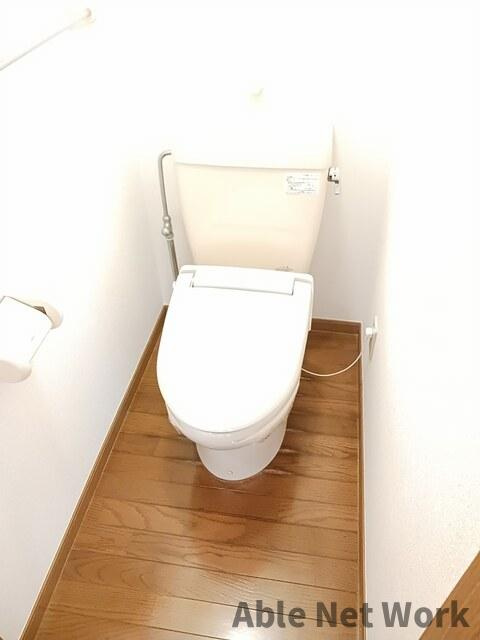 フォンテーヌⅢのトイレ|暖房便座設置