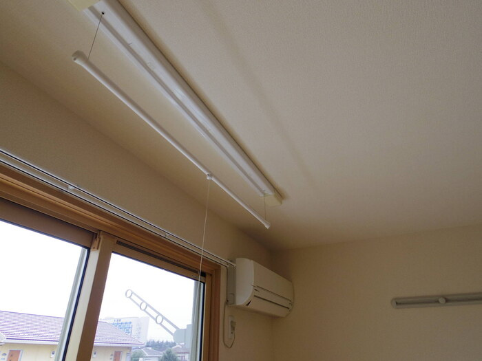 グランドゥールⅣ Ｃの設備|エアコン・室内物干し