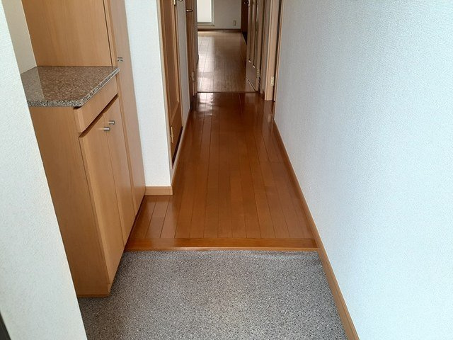 【玄関】 | ルーチェ・デル・ソーレ