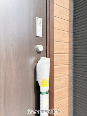 リナージュ那須塩原市豊浦南町25-1期の設備|玄関キーは上下２箇所のダブルロックキーで安全に配慮してます☆