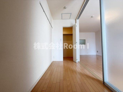 【寝室】 | ホワイトキューブ・旭化成ヘーベルメゾンHEBEL HAUS | 広くて明るい寝室