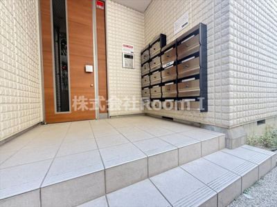 【エントランス】 | ホワイトキューブ・旭化成ヘーベルメゾンHEBEL HAUS | ロビーです