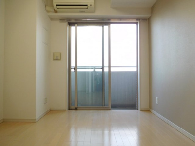 【居間・リビング】 | ルクレ高野台レジデンス