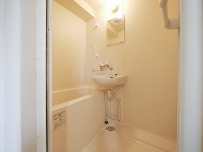 【浴室】 | パークビレッジ | 日々の疲れを癒すお風呂付です