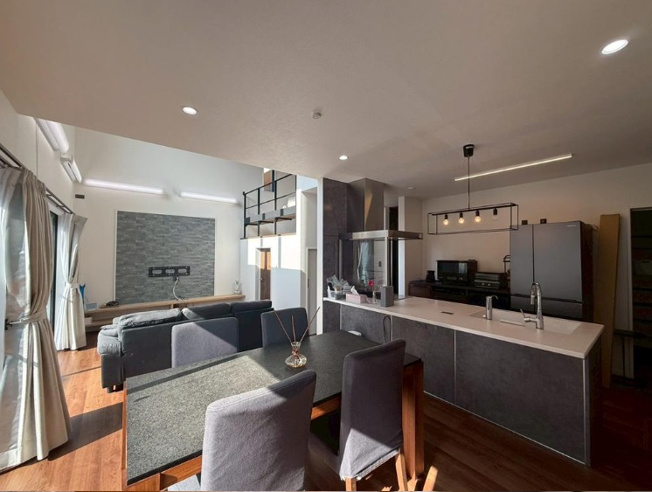 【居間・リビング】