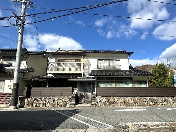 高梁市成羽町成羽の中古一戸建