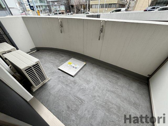 セレニテフラン梅田のバルコニー