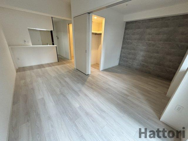 セレニテフラン梅田の居間・リビング