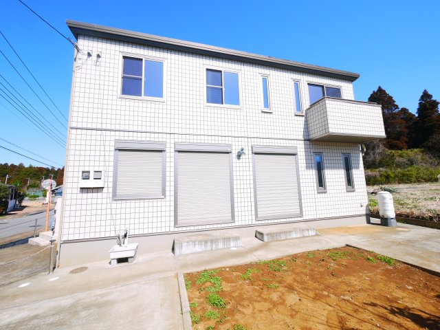 山武市美杉野　中古戸建の外観|平成25年月築 オール電化太陽光発電２LDKリビング約28帖 セキスイハイム施工軽量鉄骨 駐車2台可