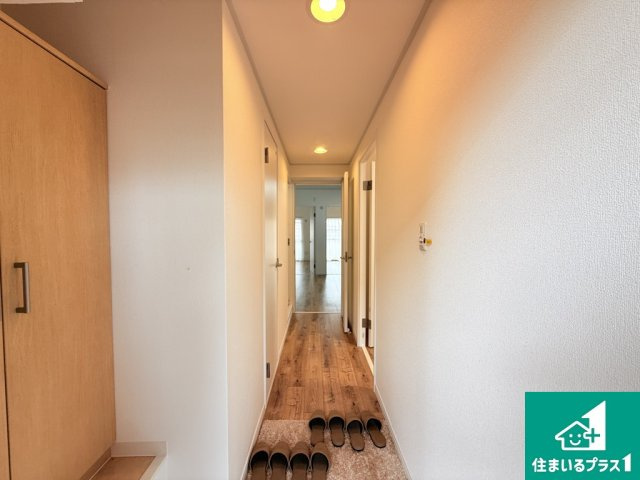 朝日プラザ湯里の玄関