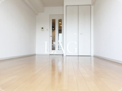 【居間・リビング】 | コンフォリア墨田立花 | 洋室のお部屋です。