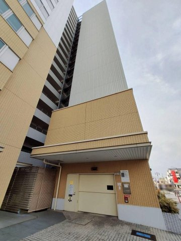 ヴェルサウォーク西尾まで徒歩約4分、コンビニまで徒歩約3分と、お買い物に便利な環境です