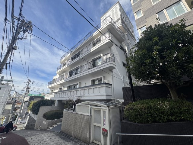 シャンボール第二目黒の外観