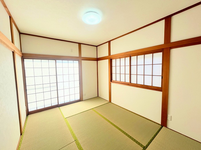 【和室】 | アトムセレクト千葉市若葉区大宮台４丁目中古戸建て | 2階南側和室6帖