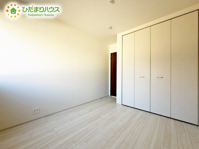 【洋室】 | 城里町石塚15期　新築戸建　2号棟 | 机にベッドを置けば子供部屋の完成です！