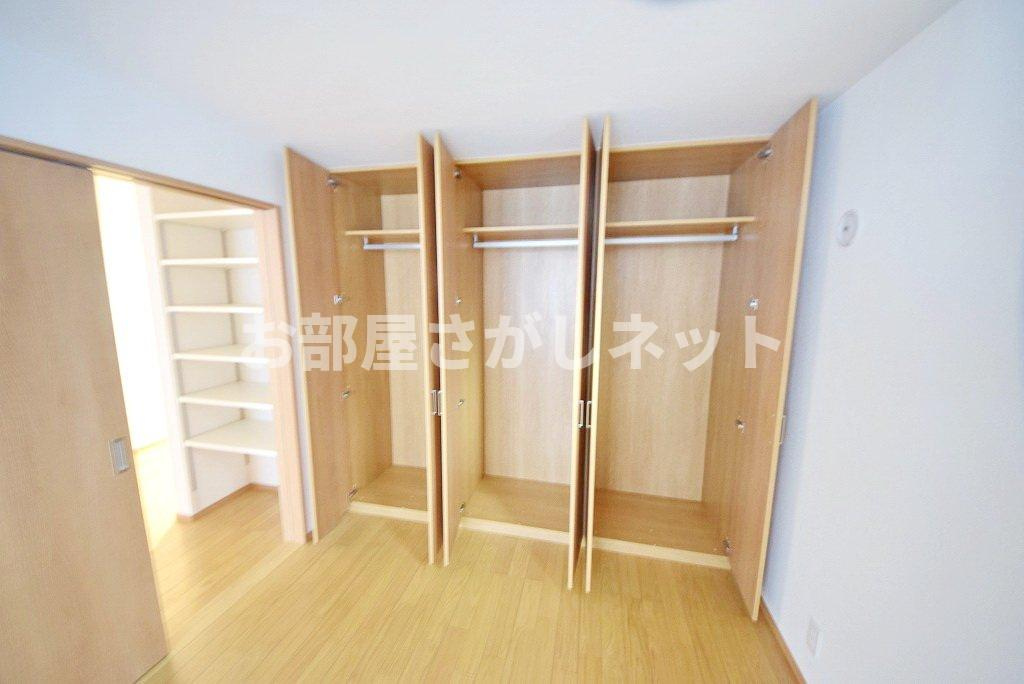 文京区白山2丁目アパートの収納