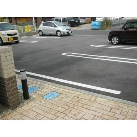 セイバリーⅡの駐車場