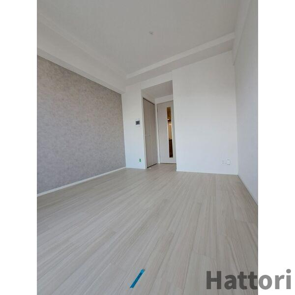 スプランディッド十三本町の居間・リビング