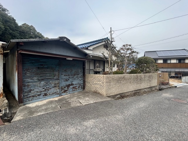 玉野市奥玉2丁目の駐車場|車庫