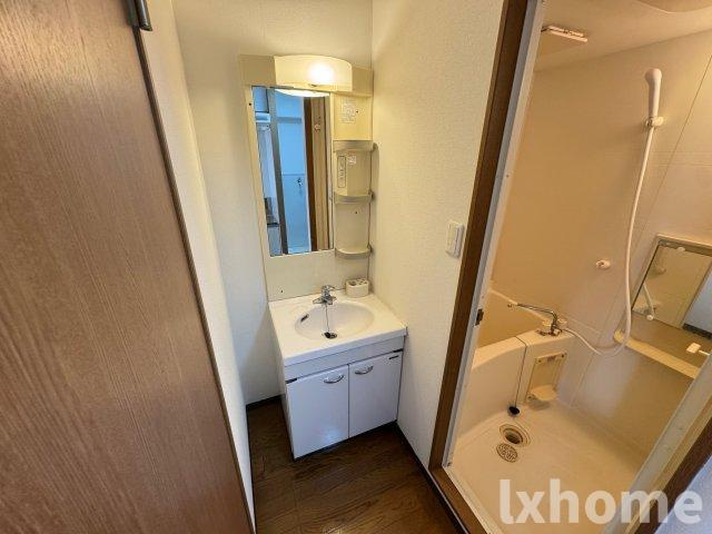 パルプラザ茨木の洗面所|脱衣スペースもあります