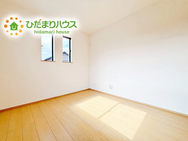 【洋室】 | ひたちなか市津田853番　新築戸建 | 夏場に心地良いひんやり感はフローリングならでは☆彡