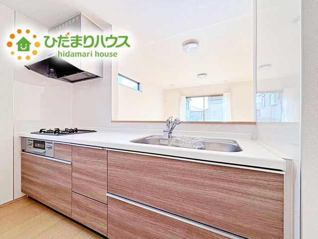 【キッチン】 | ひたちなか市津田853番　新築戸建 | 広々として使い勝手のよい明るく開放的なキッチン
