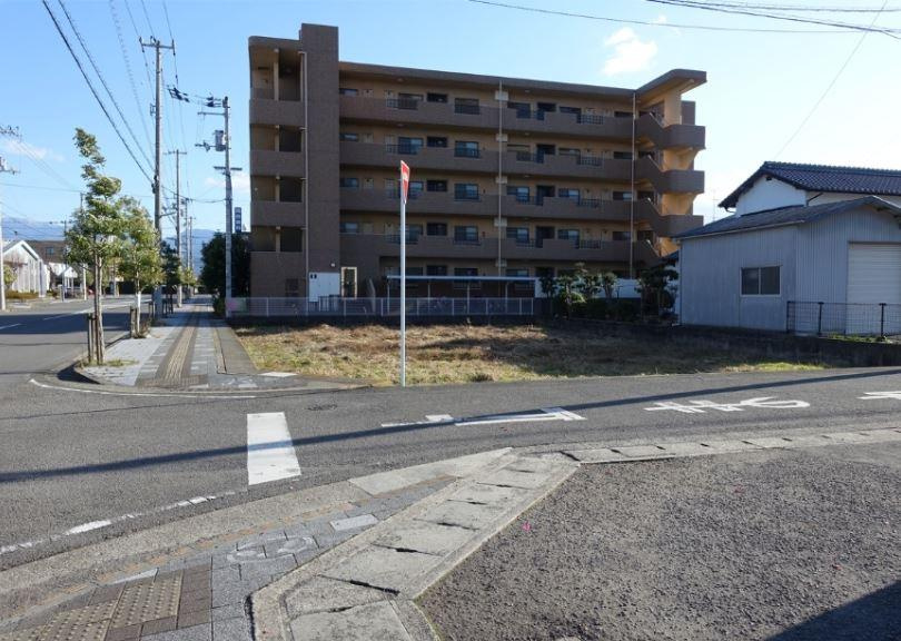 西条市三津屋南の売地