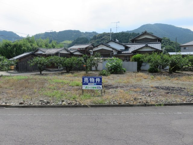 西条市小松町安井の売地