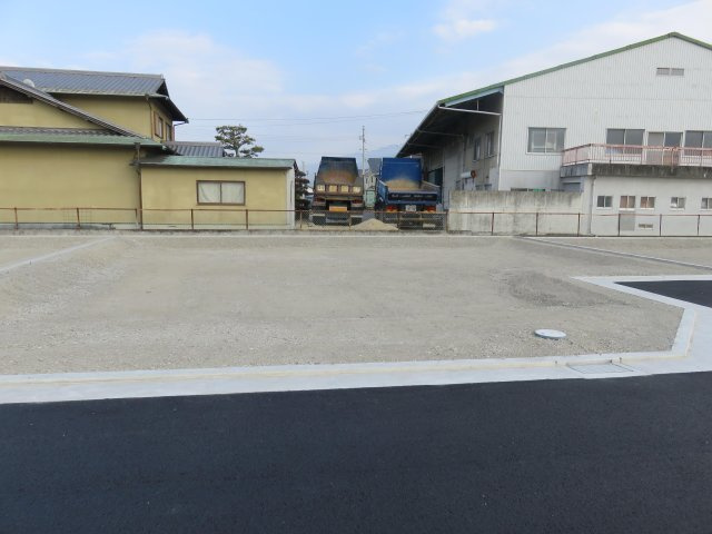 西条市玉津の売地