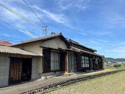 西条市下島山甲の中古一戸建