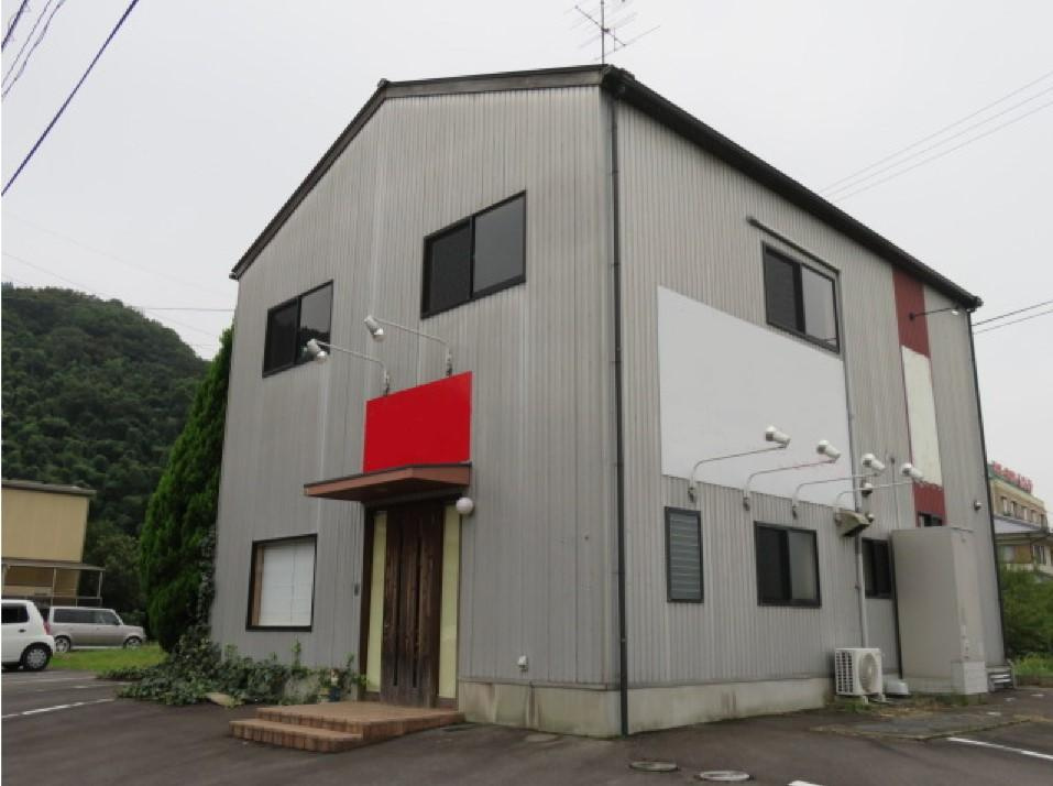 西条市小松町大頭の中古一戸建