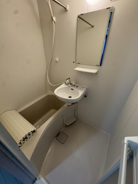 ラフィネ竹の塚の浴室