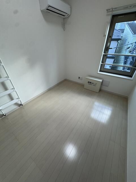 ラフィネ竹の塚の居間・リビング