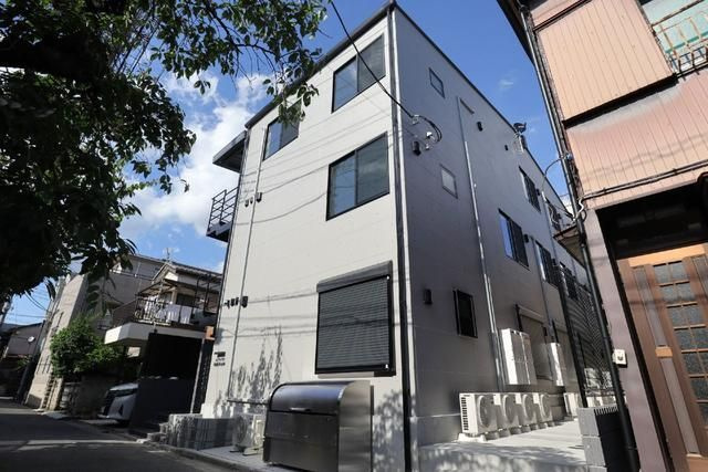 エクセラン西新井大師の外観