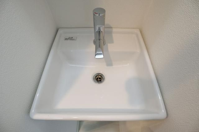 エクセラン西新井大師の洗面所